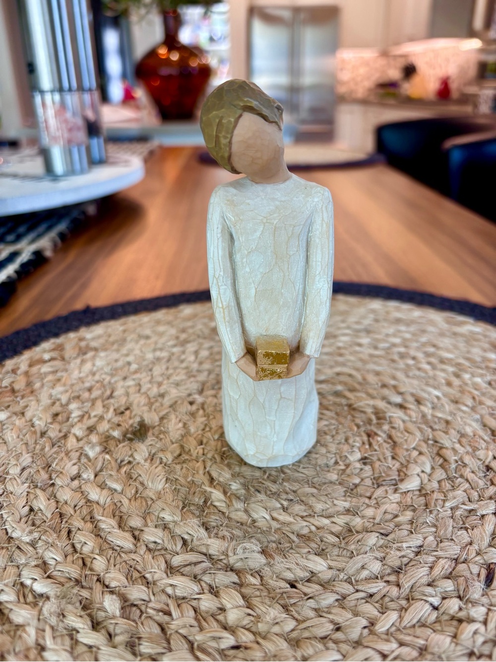 Willow Tree Figurine - Cream Dress with Olive Hair and Gold Gift